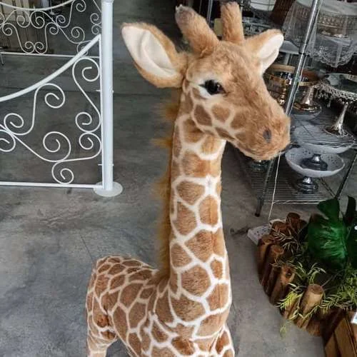 Giraffe Props