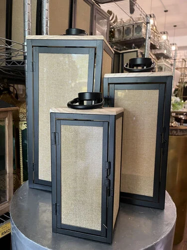 (SM) Lantern Black  - M, with Burlap