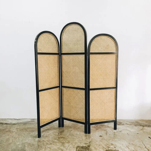 (SM) Rattan Divider