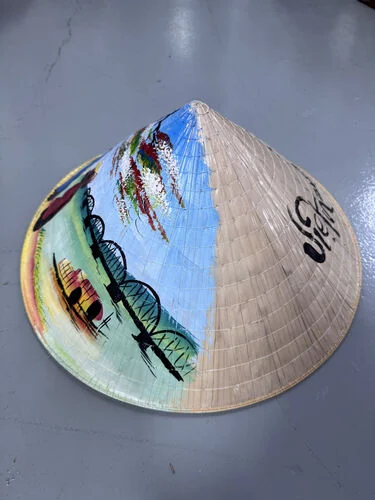 (SM) Topi Vietnam