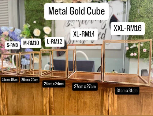 ™ Metal Gold Cube - M